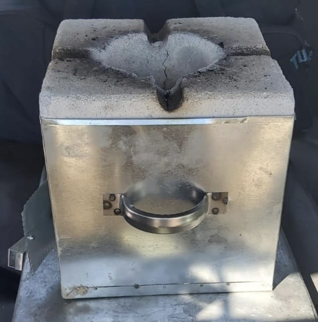 01210151 C556 4A6B ABDD 8A5A98B68047