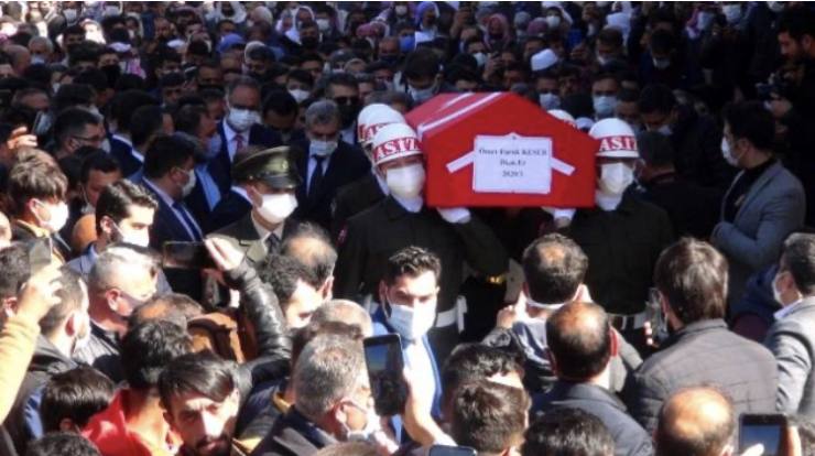 F1EF39C3 9F30 481C BFEF 5F6CF0FBAAA2