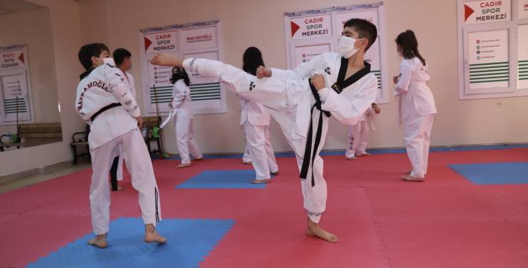 50F2D825 A4AF 47C9 AE5B 52AFCEDB1990