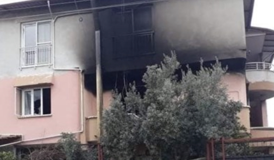 B6D67A46 B7F4 4708 BACE 35B3B8D5E4DA