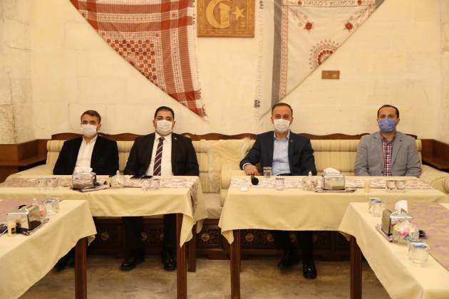 CEF7768B 2D6E 411B B9EA 5674610EAB7B