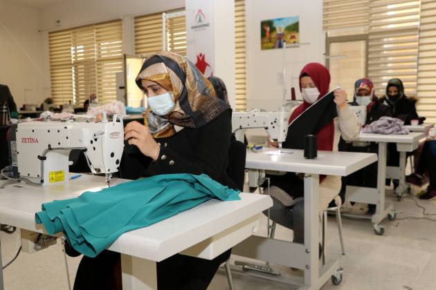 KKopru Bld Karakoprude kadinlar giyim kursunda meslek ogreniyor 1