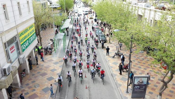 5728905E 9A42 4154 B014 2F38F6EC1EBA