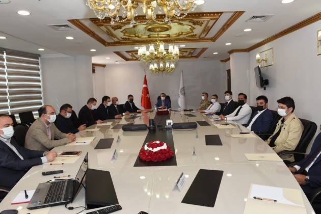 6EE9CF47 03DD 4941 B591 8CB73CAC6691