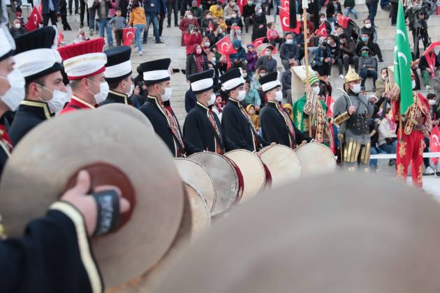 A33F00F6 0C14 4791 824D 0A94EAA5E9CE