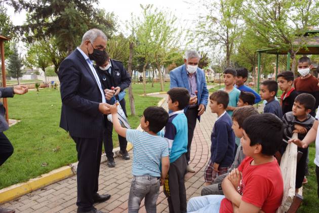 C904592E AB00 409D B62B 0B4D83D7E5F6