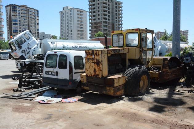 D4F8B96C 9363 4093 8129 63B77080662D