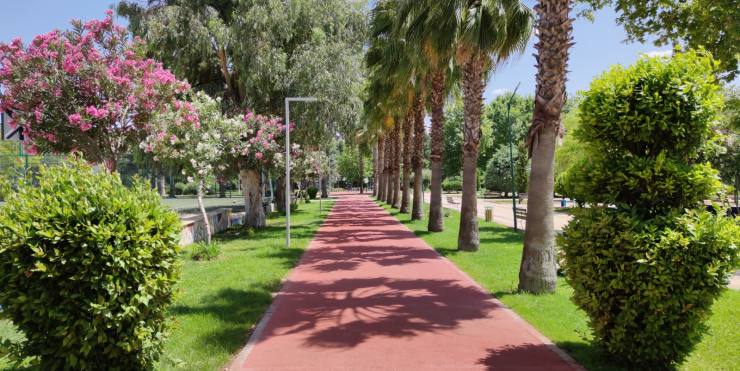 KASAPTASI PARKINDAKI SPOR ALETLERI VE KOSU PISTI YENILENDI 3