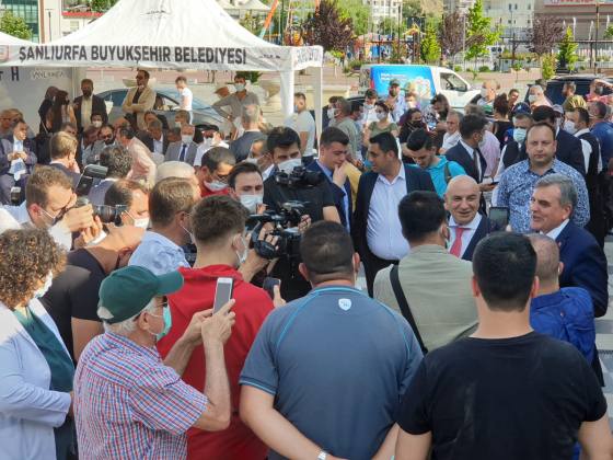 817E6F05 CA1A 4882 90A2 0347751B5B74