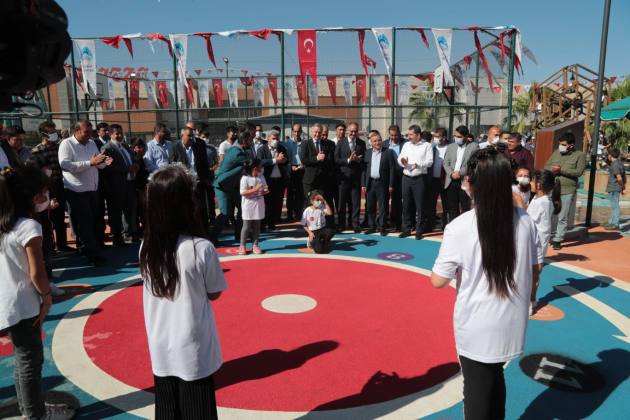 EYYUBIYE BELEDIYESINDEN ILCEYE YENI ESERLER. 3