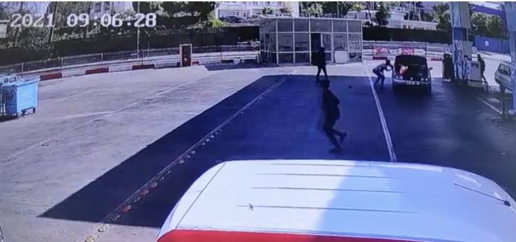 566EC12F 3D90 4F4F A059 399C8594D3F3