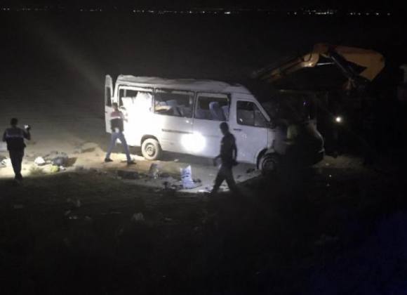 61FF95DC 3451 4906 9A55 BC2B0D5276D8