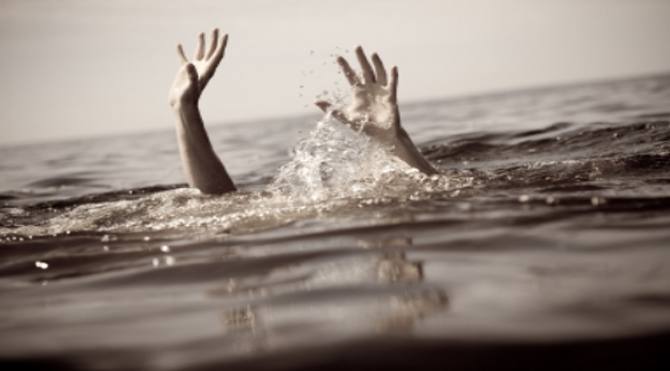 6A2DC1E8 0E14 4EB8 A711 2AAD99850852