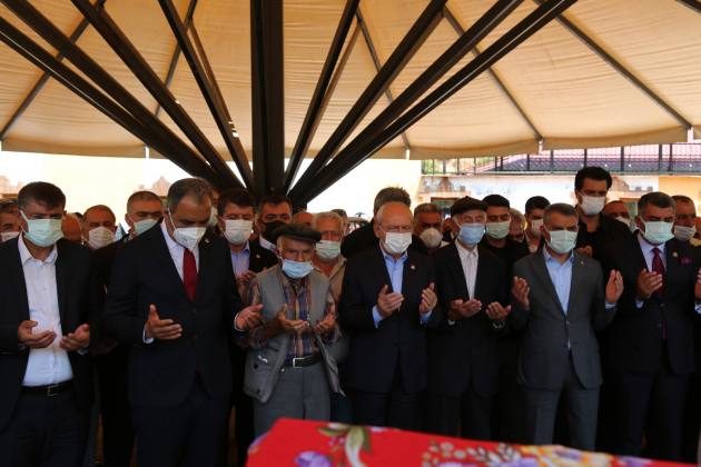 Kılıçdaroğlu’nun Acı Günü… 6 B20B7E4A D92C 4462 9D3D B08A5D5121A1