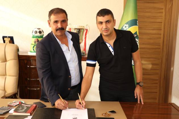 10FB41D2 B459 4302 B222 7E55BCC58EC5