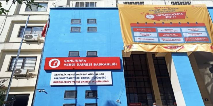 5E37B229 ED5B 4D2C B176 F136314FD103