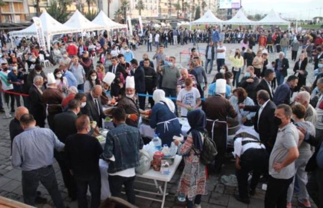 56323CAF 3822 4018 8482 40EF28B34AED