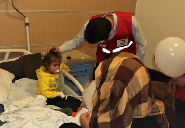 Kızılay’dan Sürpriz Ziyaretler…(Videolu) 11 6A874957 F63F 4F31 95A0 7D10274D898D