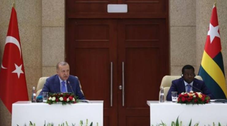 6E0CA438 CB6B 4F76 9C37 C5DAA14383C3