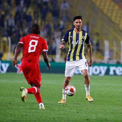 93BBFF19 1288 4264 AC0D D00A0F481DF1