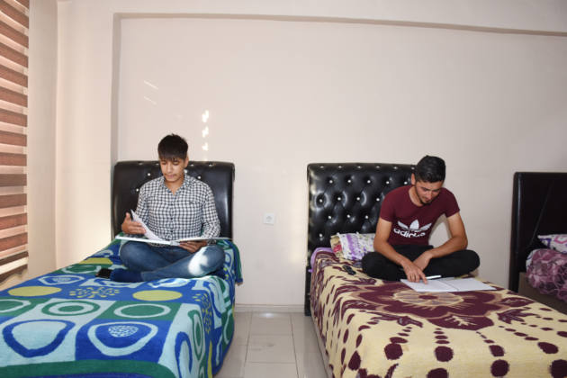 Öğrenciler, Belediye Misafirhanesine Yerleştirildi 6 Barinma sorunu yasayan ogrencilerden Baskan Bayika tesekkur 1