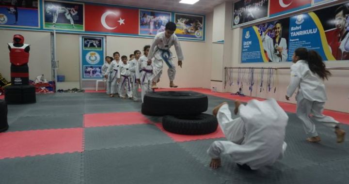 KIŞ SPOR OKULLARI 10 4CCFA2DC 05F4 4414 99BF 7D27772F2263