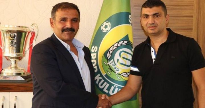 945FE7C7 50D9 421D 8C40 9DF83EA5A228