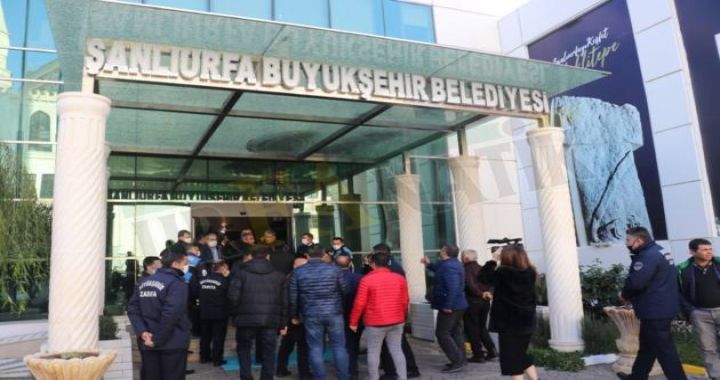 TAKSİCİ GERGİNLİĞİ ! 10 9B1E21F9 BAF3 477F 822C 40794B8E7BDD