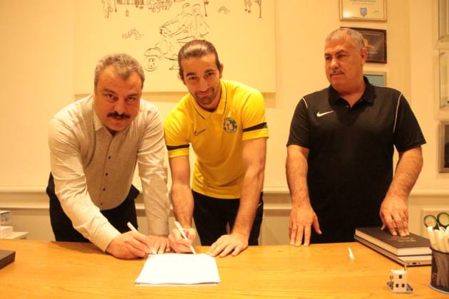 A0B2B77D A4B0 40DC 89A9 006F99F83C59