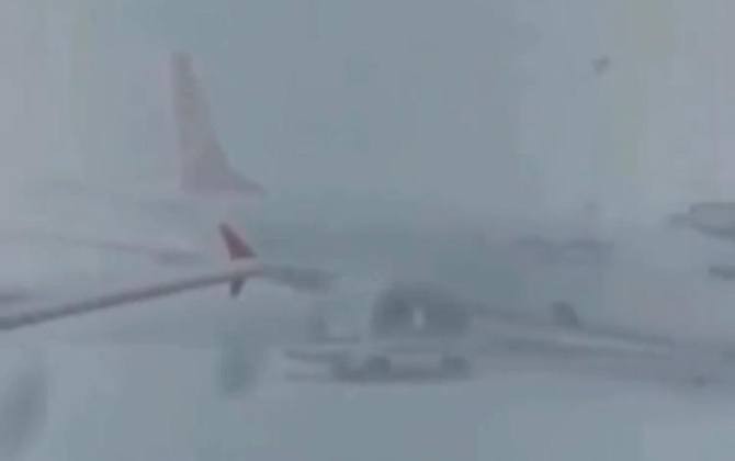 C46CF04B CEA8 4AE2 A5DD 3E2AF3A5FE44