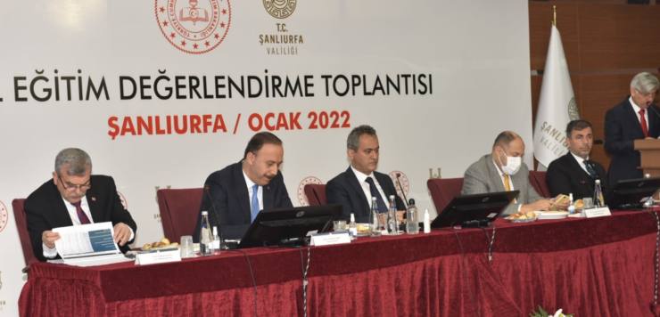 F74126EF F164 46A8 9A36 2262F78A08E6