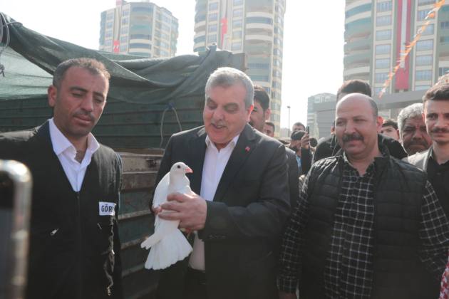 BARIŞ GÜVERCİNLERİ UKRAYNA İÇİN GÖKYÜZÜNE BIRAKILDI 20 824BD76E F2AF 41D7 BC1F 3DAE2ABEDA54