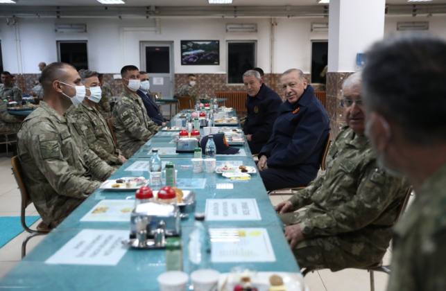 F5B406CA 6D02 422E B5CC 2296E7B2F4BE