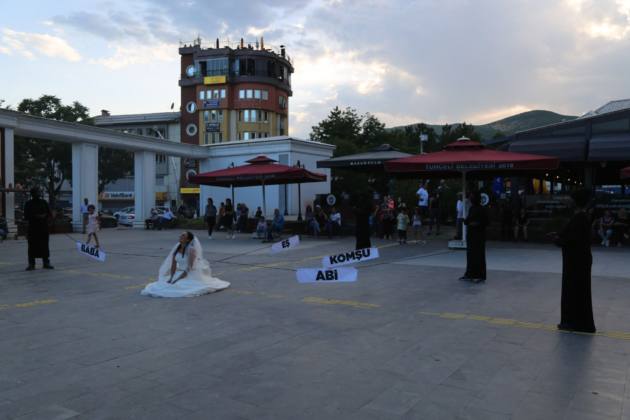 Urfa Haberleri sokak performansı
