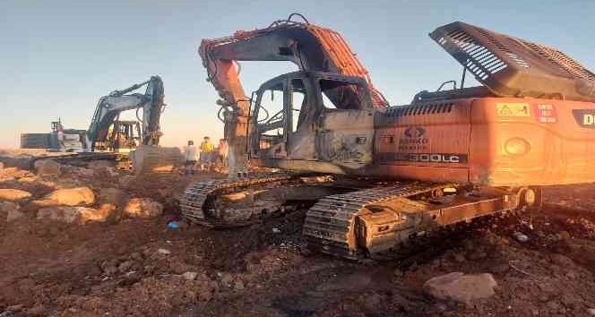 77AD35EF 2789 4430 8C83 A51587D1BE43