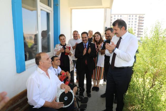 Vali , Bakım Merkezinde 11 82C65D2D 1909 4A3C B162 50AED38596C9