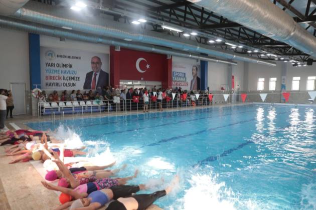 ED6EB105 35E3 41CB BD3E 436264E61D4E