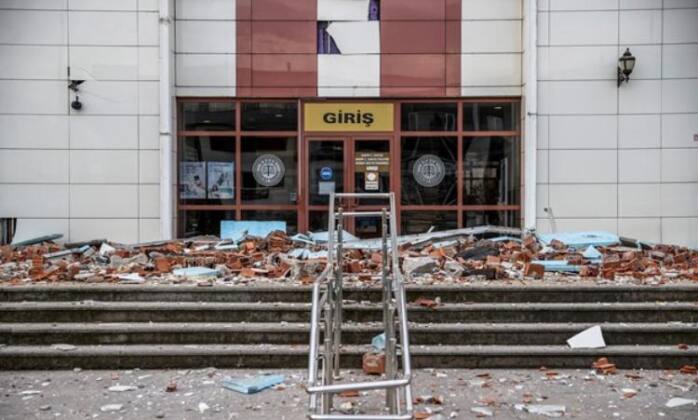 BİRİ AĞIR 93 KİŞİ YARALANDI 6 DE73A4E3 17C2 48FA 8ABE 14E31C8CAD38