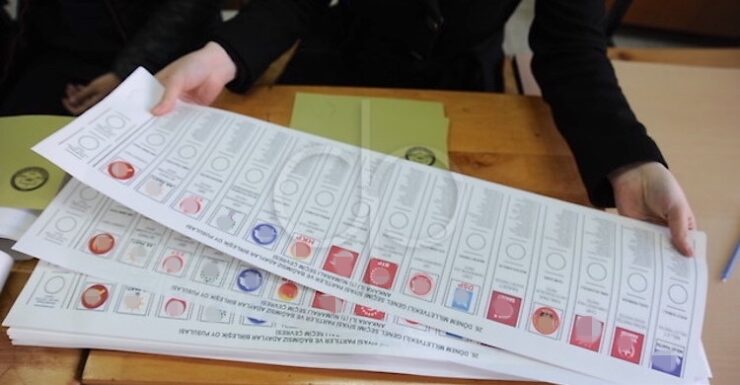 Oy pusulasındaki yerler belirlendi