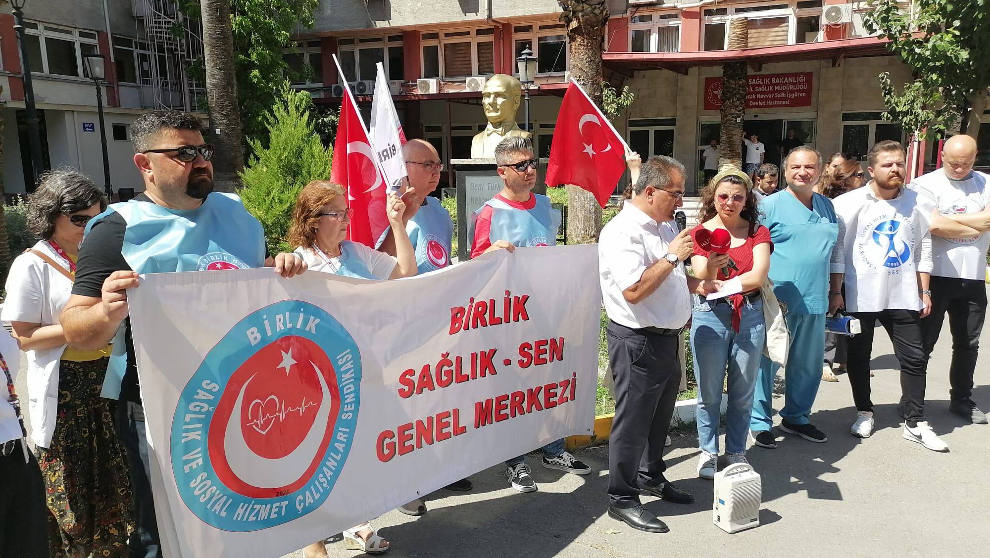 Ahmet Doğruyol, İş Bırakma Eylemiyle İlgili Basın... 10 Birlik Sağlık-Sen Genel Başkanı Ahmet Doğruyol: "Hasta Yakınları Belinde Silahla Hastanelerde Geziniyor"