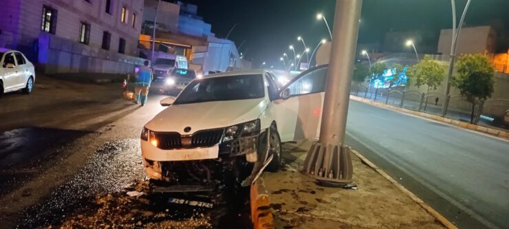 Urfa Haberleri Urfa’da tek taraflı kaza! 2 yaralı