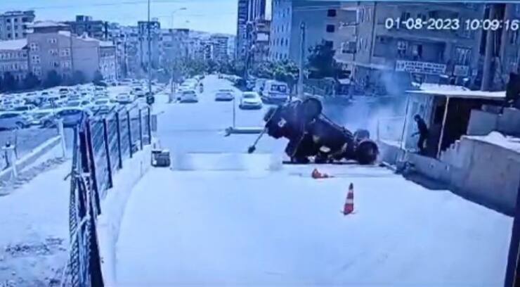 Zırhlı Polis Aracı Devrildi, Polis Memuru Şehit Oldu 6 IMG 20230801 WA0031