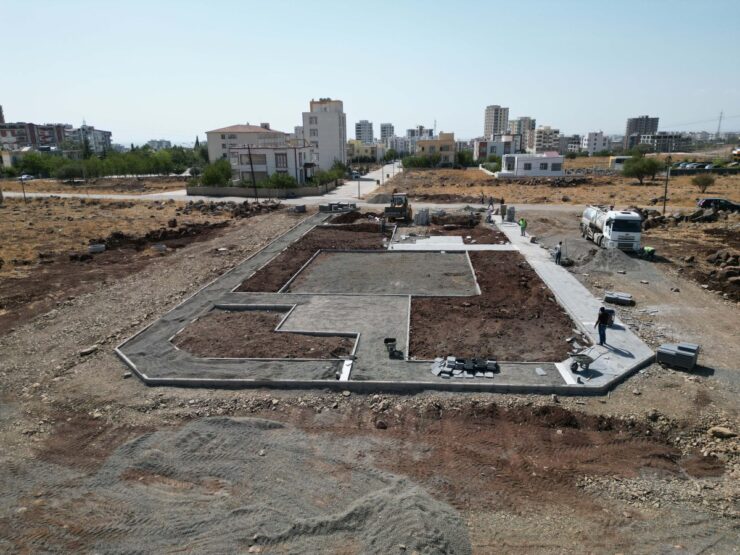 Siverek’te iki mahallede yeni park yapımına başlandı
