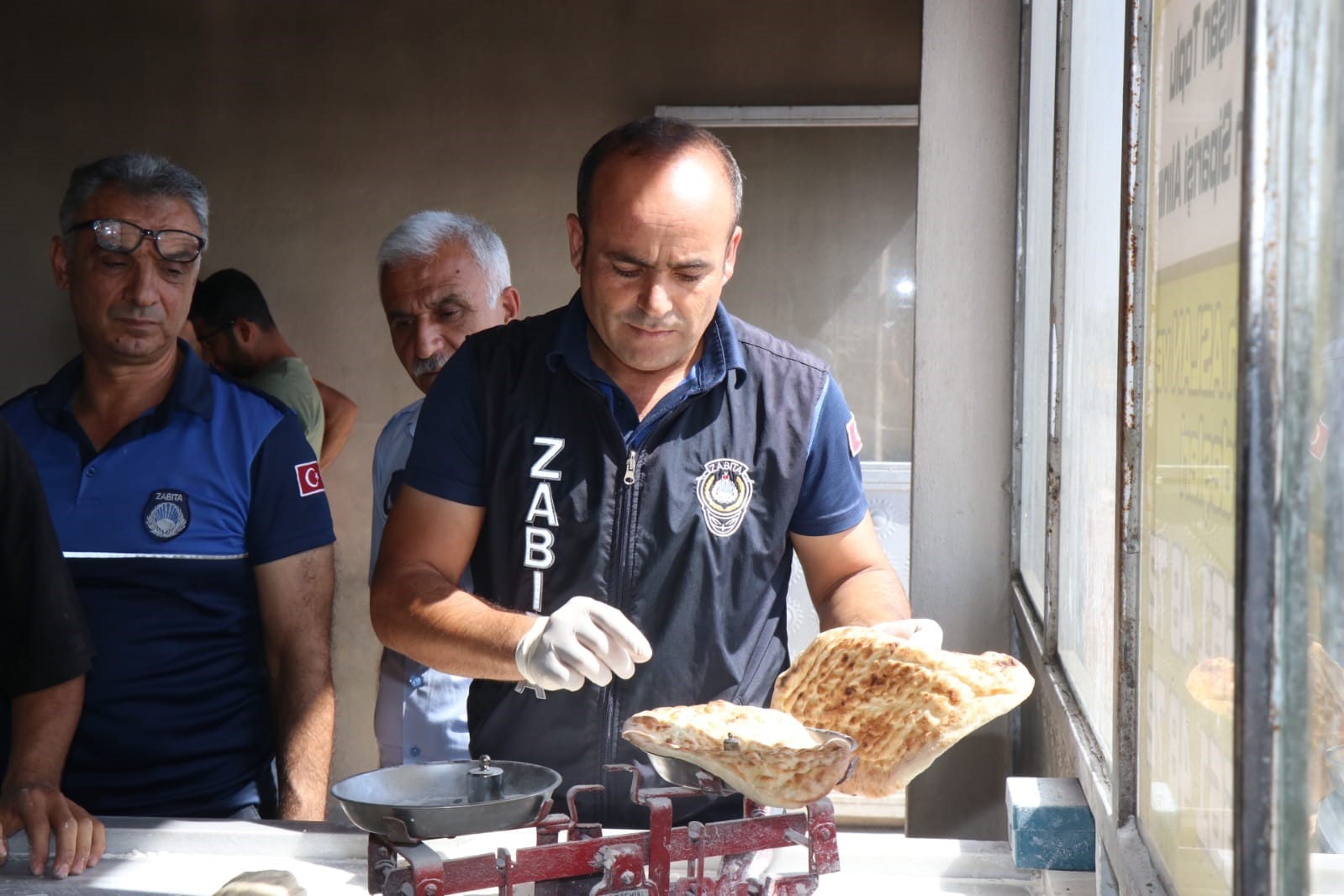 Bozova zabıtası denetimleri sıklaştırılıyor 6 Bozova zabitasi denetimleri siklastiriliyor