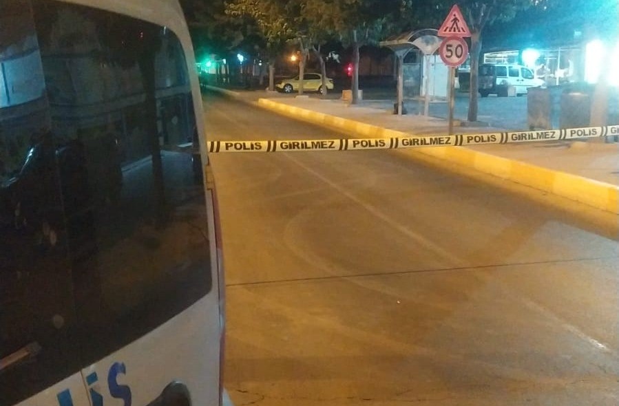 Şanlıurfa’da gece yarısı şüpheli çanta paniği 6 Sanliurfada gece yarisi supheli canta panigi