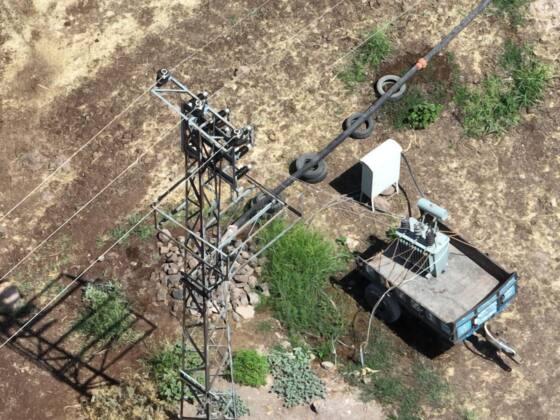 Şanlıurfa’da Dicle Elektrik saha ekipleri taşlı olarak ziyaret ediliyor