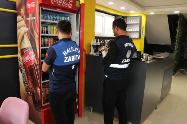 HALİLİYE BELEDİYESİ ZABITA EKİPLERİ KAFELERİ DENETLİYOR 16 42c4c812 987e 4cae 8bba fd4c81b7c4da