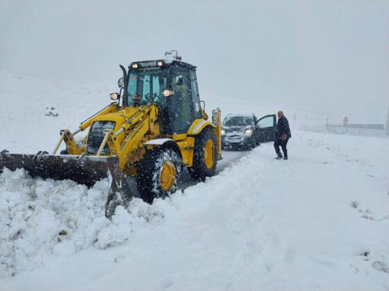 Urfa Haberleri Fırtına ve kar yurdu esir aldı | 9 kişi yaşamını yitirdi
