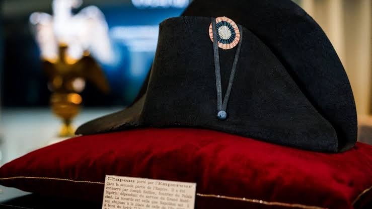 Urfa Haberleri Napolyon’un şapkası 1,9 milyon Avroya satıldı