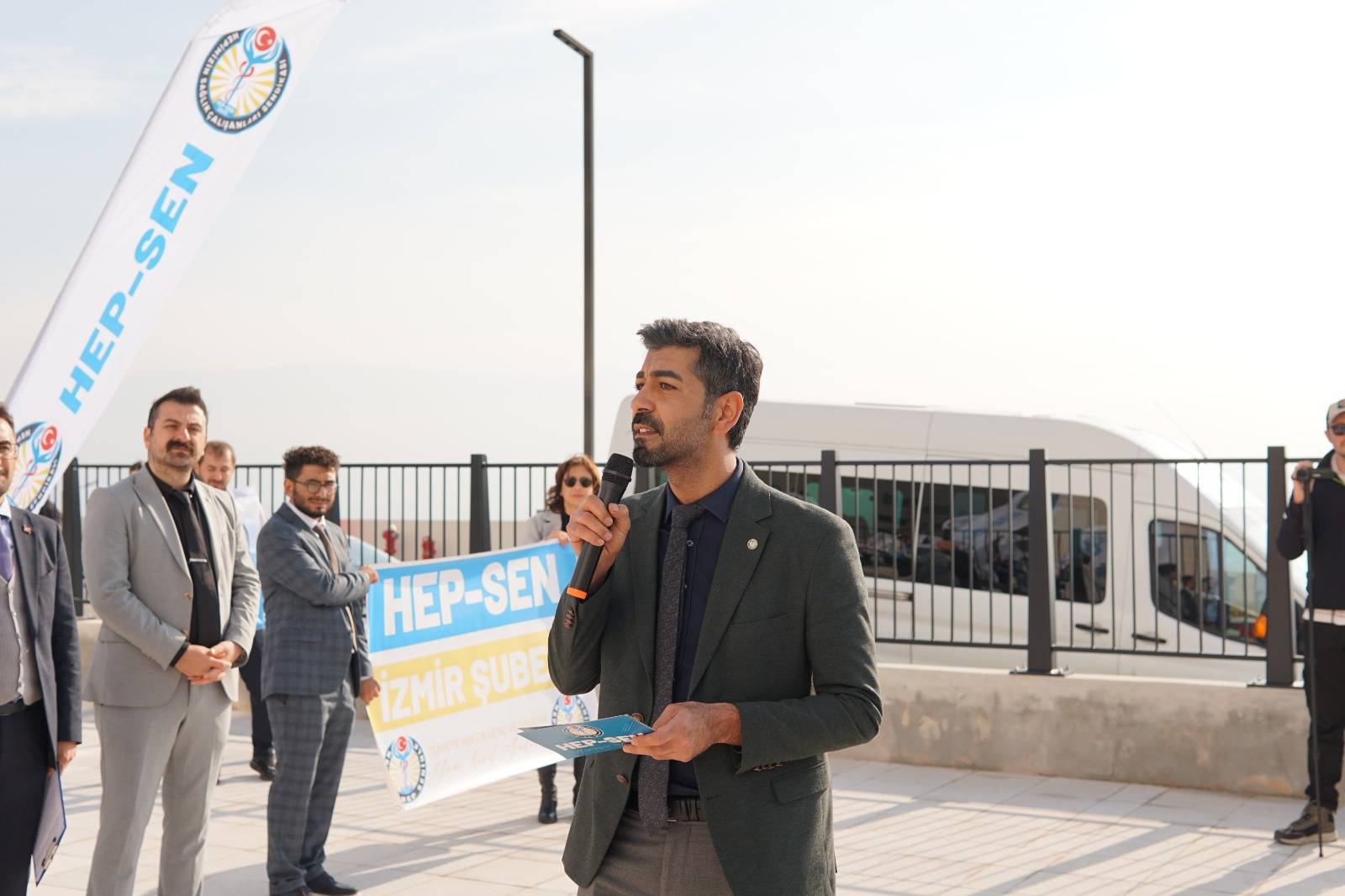 Bayrakli Sehir Hastanesi Personeli TUKENDIK